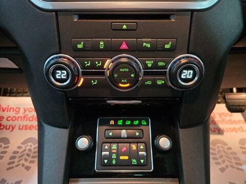 Land Rover Discovery 4 SDV6 HSE 30