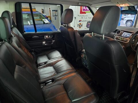 Land Rover Discovery 4 SDV6 HSE 24