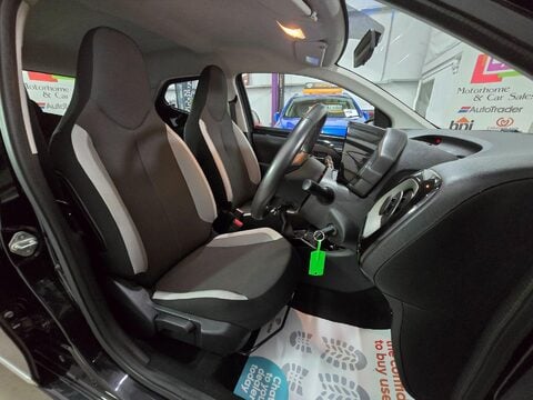 Toyota Aygo VVT-I X-CLUSIV 36