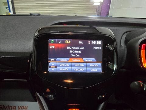 Toyota Aygo VVT-I X-CLUSIV 24