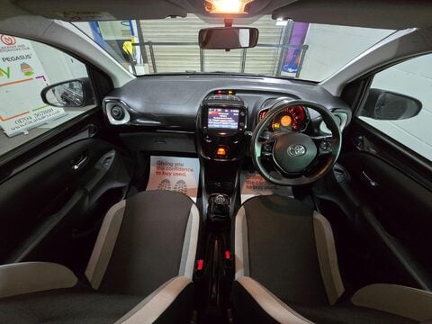 Toyota Aygo VVT-I X-CLUSIV 3