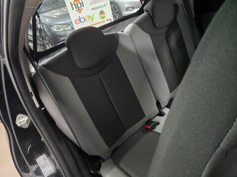 Toyota Aygo VVT-I X-CLUSIV 17