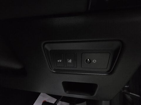 Land Rover Discovery TD6 HSE LUXURY 47