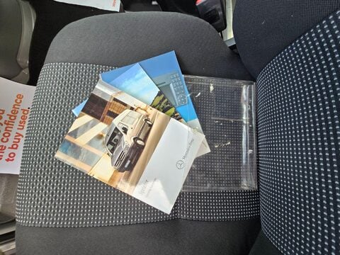 Mercedes-Benz Sprinter 319 CDI MWB 39