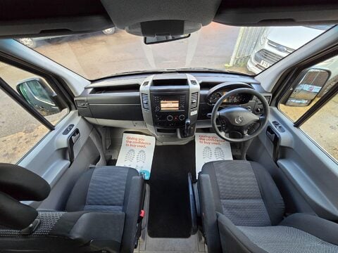 Mercedes-Benz Sprinter 319 CDI MWB 18