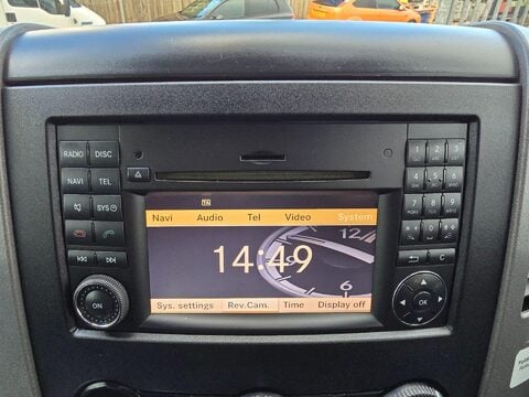 Mercedes-Benz Sprinter 319 CDI MWB 25