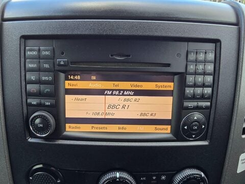 Mercedes-Benz Sprinter 319 CDI MWB 21