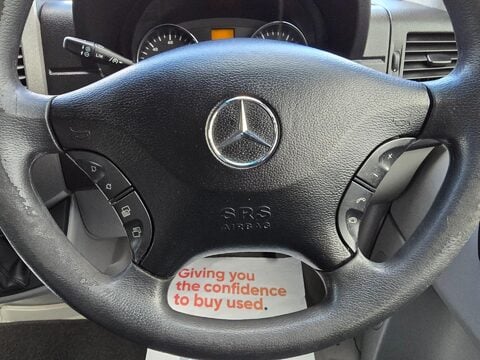 Mercedes-Benz Sprinter 319 CDI MWB 28