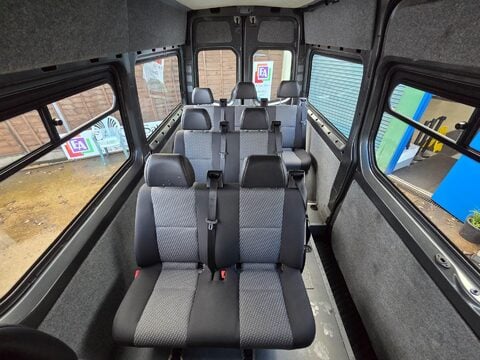 Mercedes-Benz Sprinter 319 CDI MWB 14