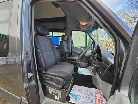 Mercedes-Benz Sprinter 319 CDI MWB 35