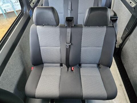 Mercedes-Benz Sprinter 319 CDI MWB 17