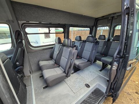 Mercedes-Benz Sprinter 319 CDI MWB 32