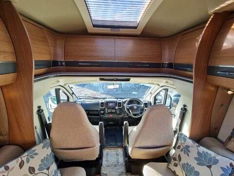 Auto-Trail Tracker EKS Motor Home 20