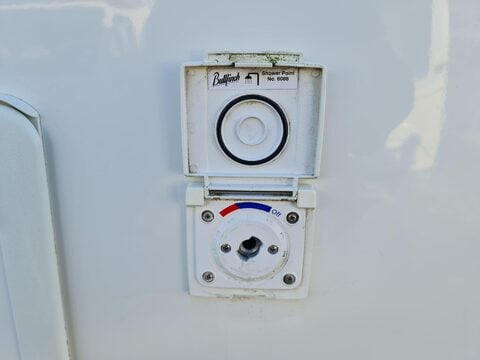 Auto-Trail Tracker EKS Motor Home 12