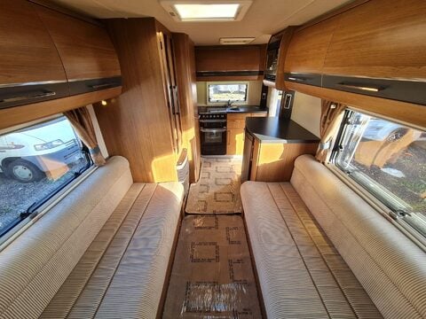 Auto-Trail Tracker EKS Motor Home 3