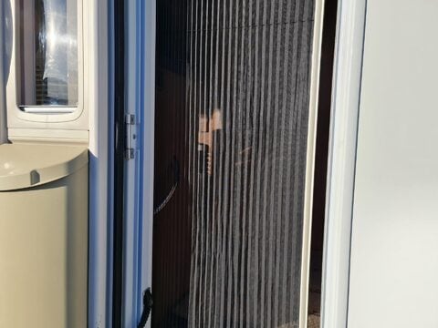 Auto-Trail Tracker EKS Motor Home 17