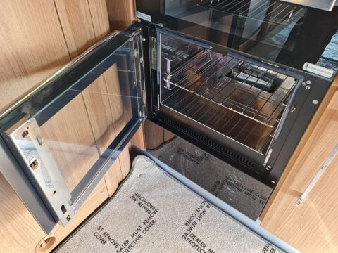 Auto-Trail Tracker EKS Motor Home 48