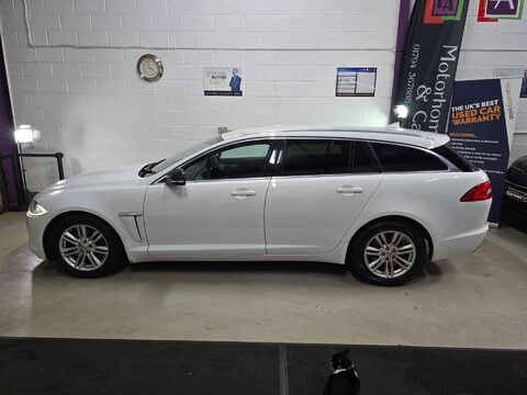 Jaguar XF D LUXURY SPORTBRAKE 6