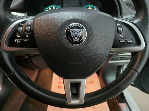 Jaguar XF D LUXURY SPORTBRAKE 35