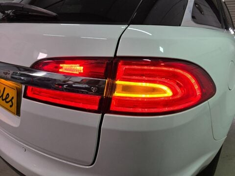 Jaguar XF D LUXURY SPORTBRAKE 50