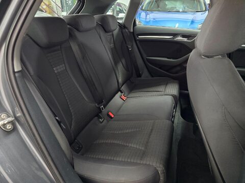 Audi A3 SPORTBACK E-TRON 14