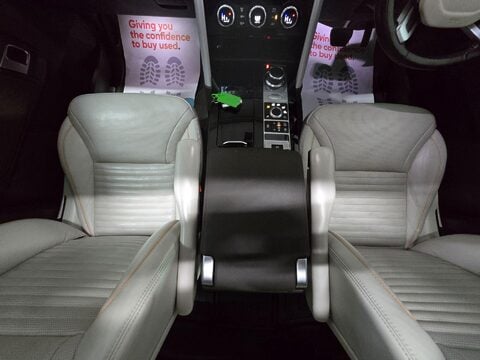 Land Rover Discovery SI6 HSE 30