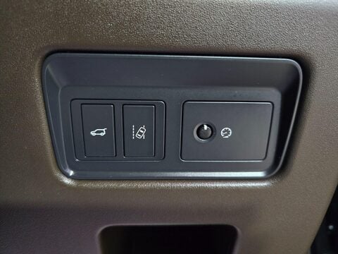 Land Rover Discovery SI6 HSE 50