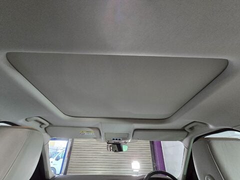 Land Rover Discovery SI6 HSE 26