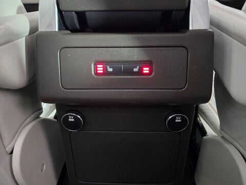 Land Rover Discovery SI6 HSE 24