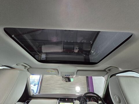 Land Rover Discovery SI6 HSE 27