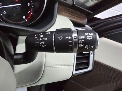 Land Rover Discovery SI6 HSE 47