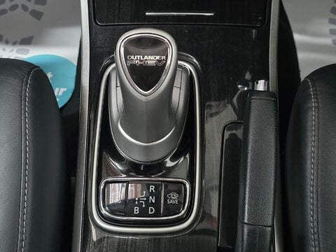 Mitsubishi Outlander PHEV GX 4H 29