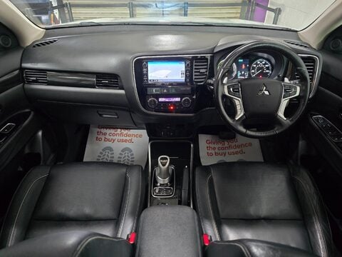 Mitsubishi Outlander PHEV GX 4H 25