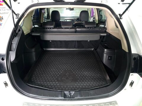 Mitsubishi Outlander PHEV GX 4H 10