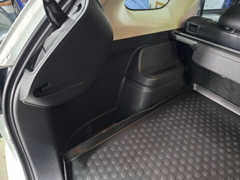 Mitsubishi Outlander PHEV GX 4H 13