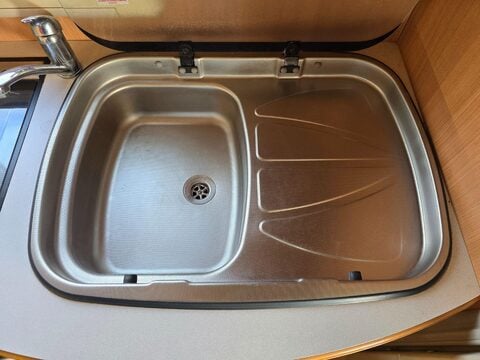 Auto-Sleepers Nuevo Eton 40