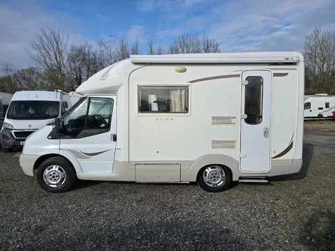 Auto-Sleepers Nuevo Eton 12