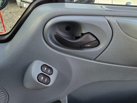 Auto-Sleepers Nuevo Eton 25