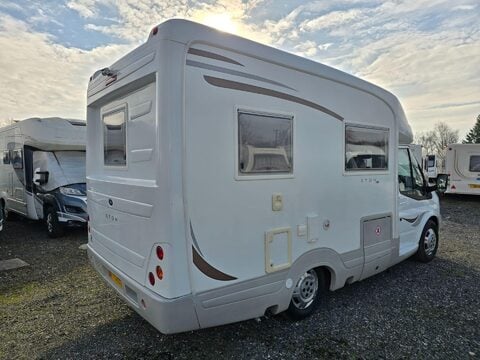 Auto-Sleepers Nuevo Eton 2