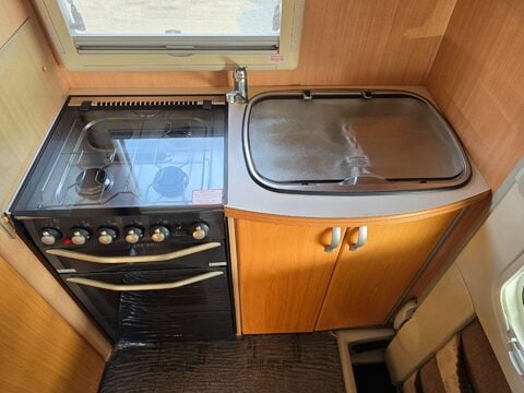 Auto-Sleepers Nuevo Eton 36