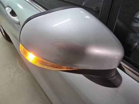 Ford Fiesta ZETEC 45