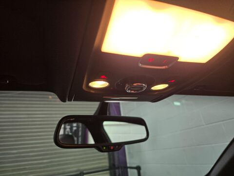 Audi RS4 4.2 FSI V8 S Tronic quattro Euro 5 5dr 39