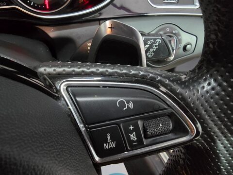 Audi RS4 4.2 FSI V8 S Tronic quattro Euro 5 5dr 42