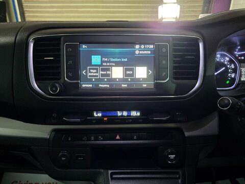 Peugeot Traveller 2.0 BlueHDi Allure Standard MPV EAT6 MWB Euro 6 (s/s) 5dr 21