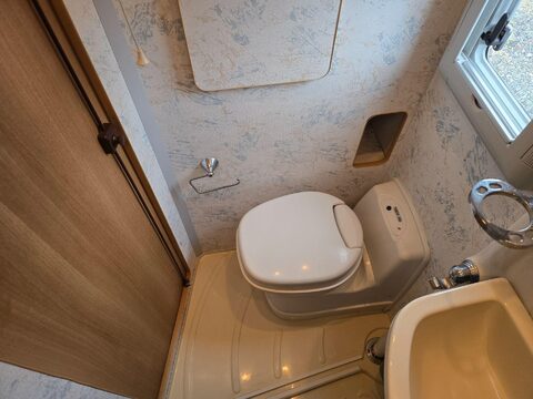 Autocruise Stargazer Grand Tour 42