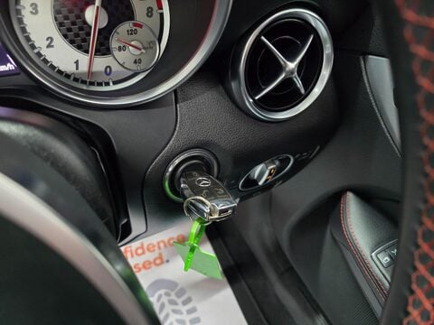 Mercedes-Benz SLK SLK350 BLUEEFFICIENCY AMG SPORT ED125 32