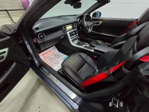 Mercedes-Benz SLK SLK350 BLUEEFFICIENCY AMG SPORT ED125 37