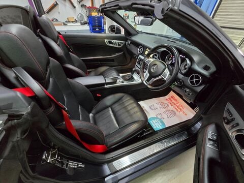 Mercedes-Benz SLK SLK350 BLUEEFFICIENCY AMG SPORT ED125 36