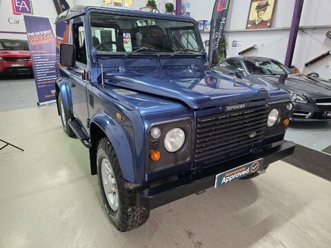 Land Rover Defender 90 TD5 COUNTY HARD TOP 15