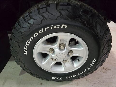 Land Rover Defender 90 TD5 COUNTY HARD TOP 31